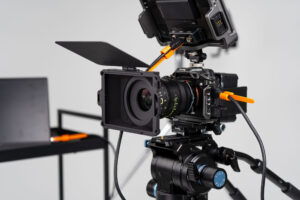 hdmi cable grip on camera