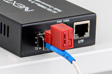 Fiber Optic LC Cable Lock Single